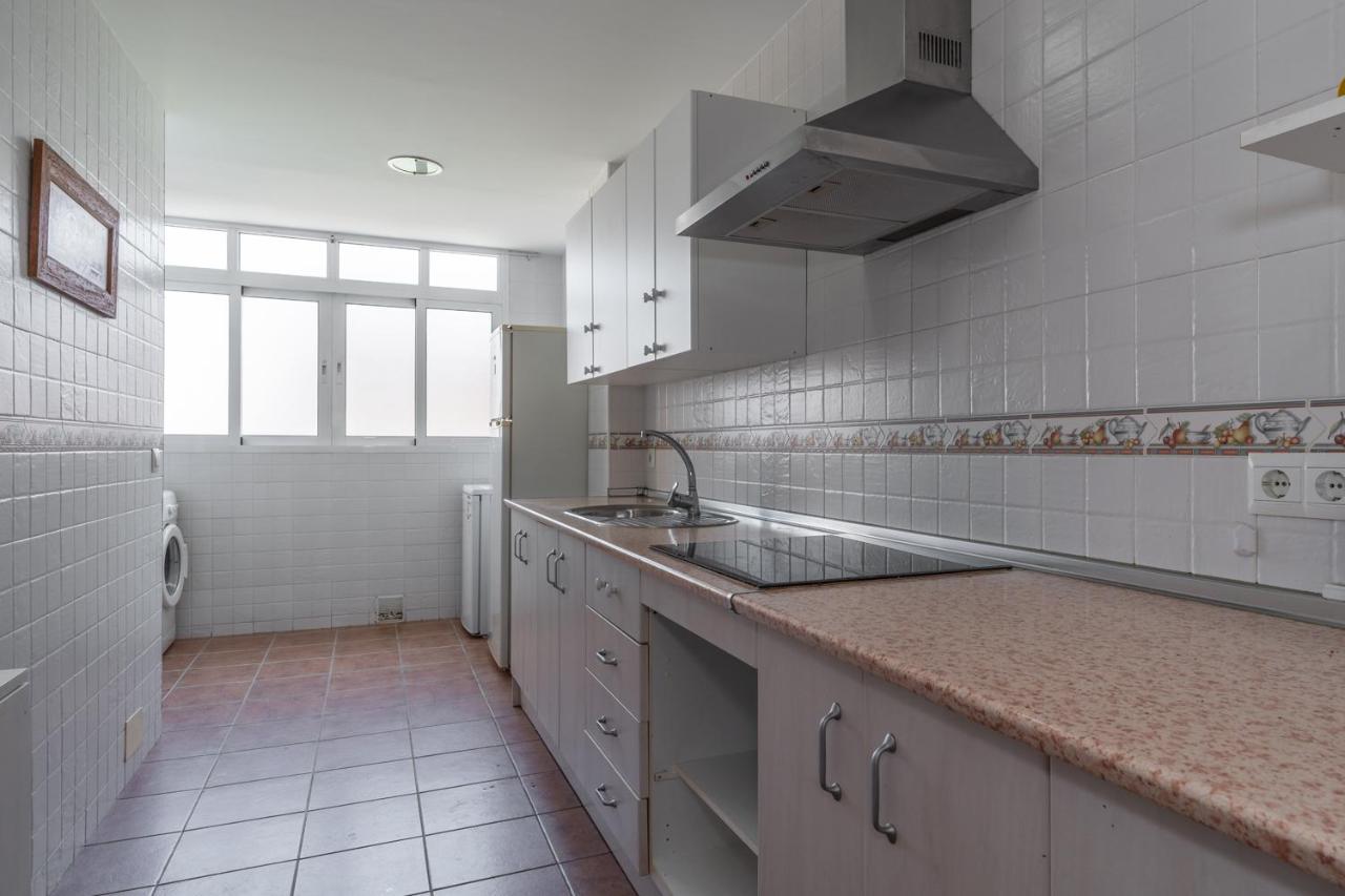 Tuguest Heroe Apartment Malaga Exterior photo