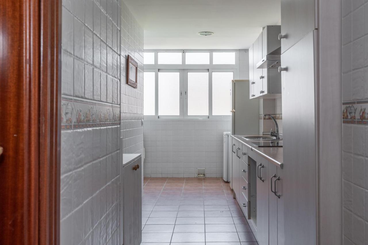 Tuguest Heroe Apartment Malaga Exterior photo